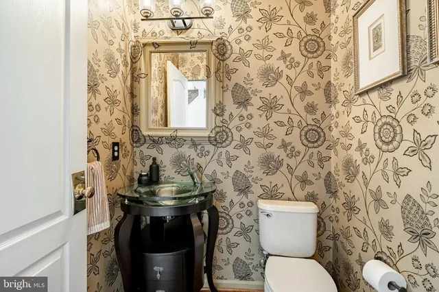 $1,200,000 | 19 Founders Way, Downingtown, PA 19335