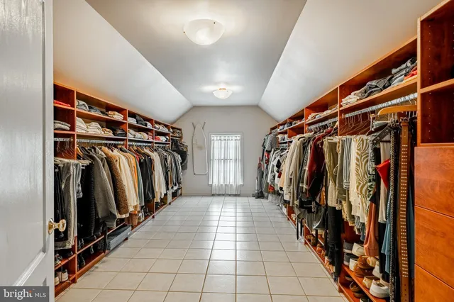 $1,200,000 | 19 Founders Way, Downingtown, PA 19335