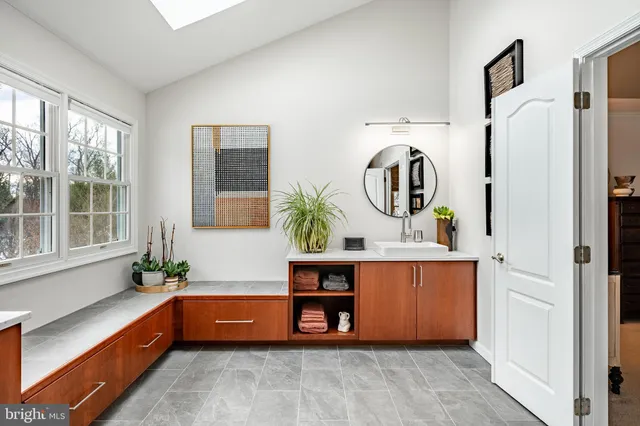 $1,200,000 | 19 Founders Way, Downingtown, PA 19335