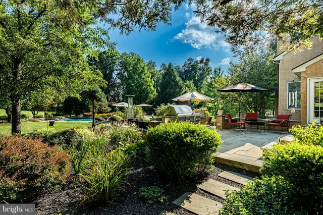 $1,200,000 | 19 Founders Way, Downingtown, PA 19335