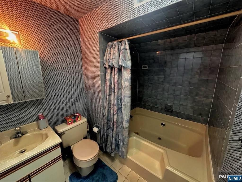 10 Matthew Road Wayne, NJ 07470 - Photo 32 of 41 Gallery Image 32