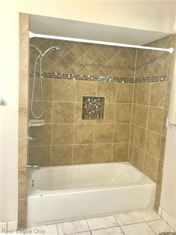 32501 West 13 Mile Road Farmington, MI 48334 - Photo 9 of 20