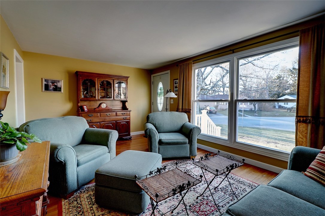 41 Sachem Road North Kingstown, RI 02852 - Photo 7 of 27 Gallery Image 7
