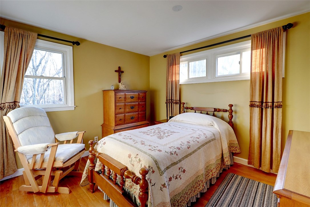 41 Sachem Road North Kingstown, RI 02852 - Photo 10 of 27 Gallery Image 10