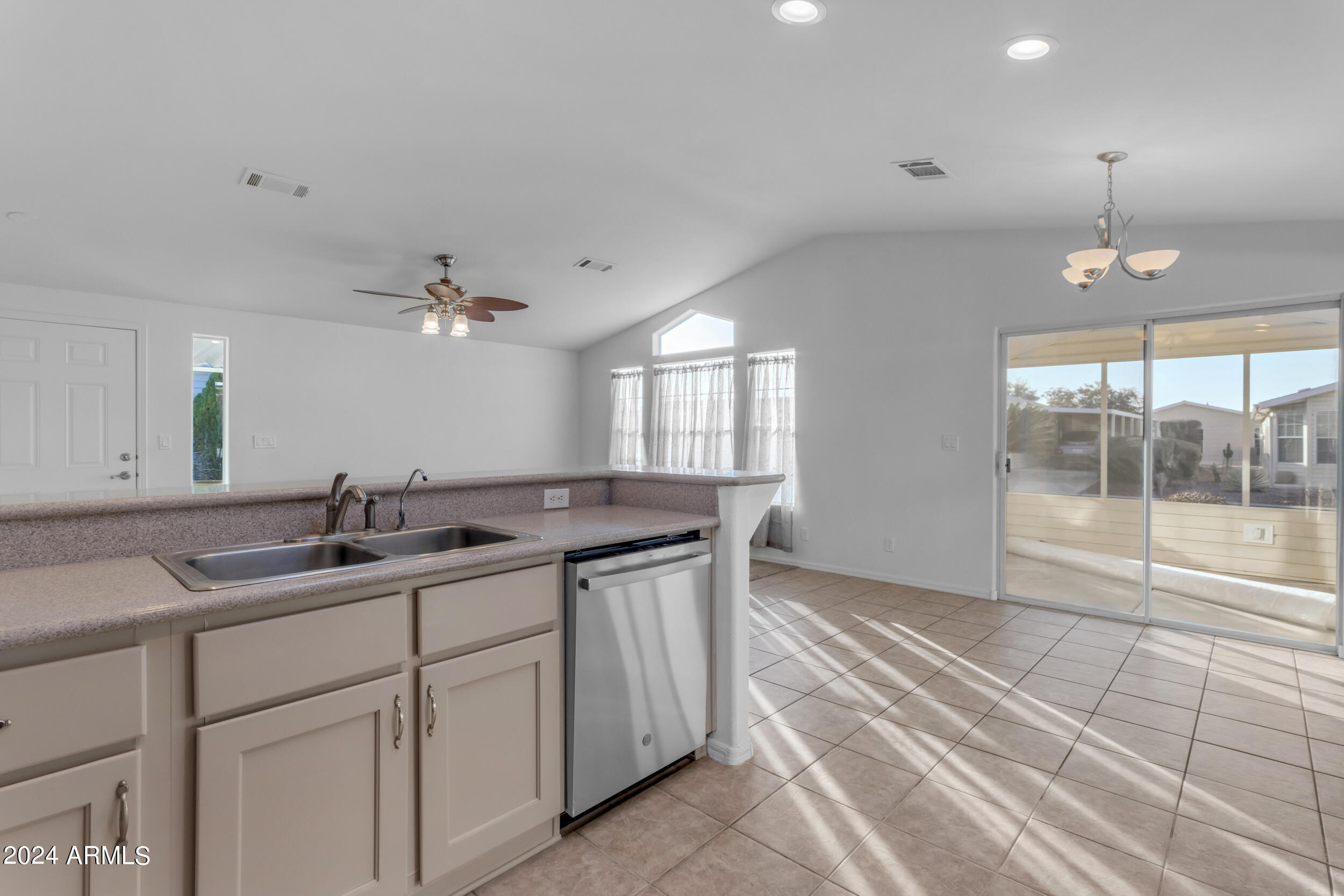 2550 South Ellsworth Road, Unit 561 Mesa, AZ 85209 - Photo 9 of 36 048_a4m_parkmodel