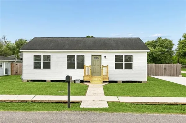 $235,000 | 123 Oak Street, St. Rose, LA 70087