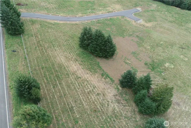 a view of a lake view