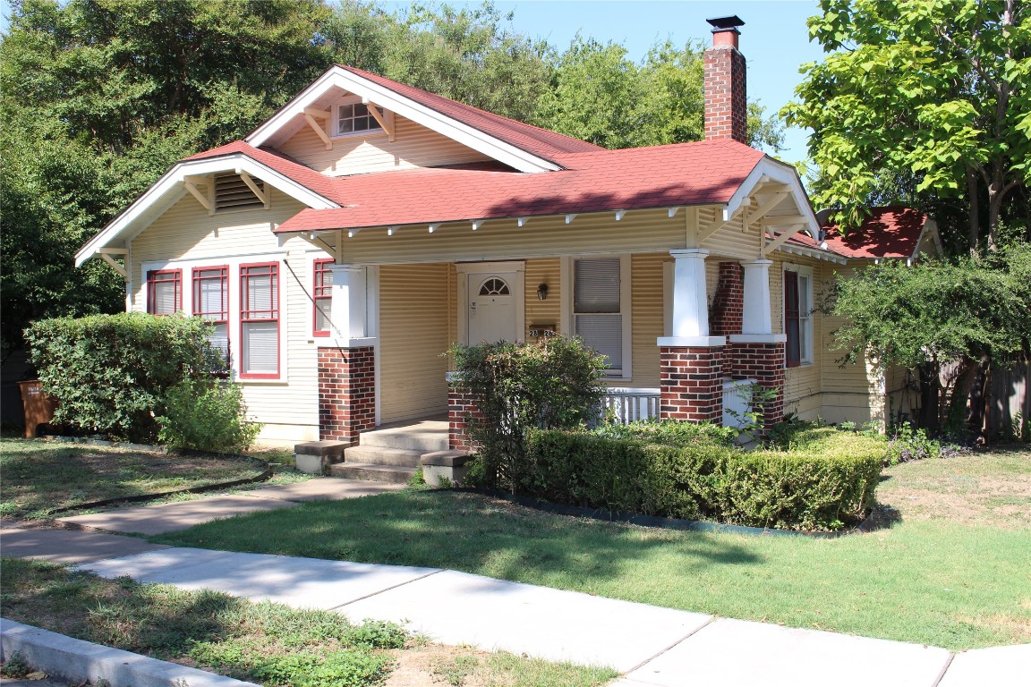 2826 Salado Street Austin, TX 78705 - Photo 29 of 29 a view of a house with a yard