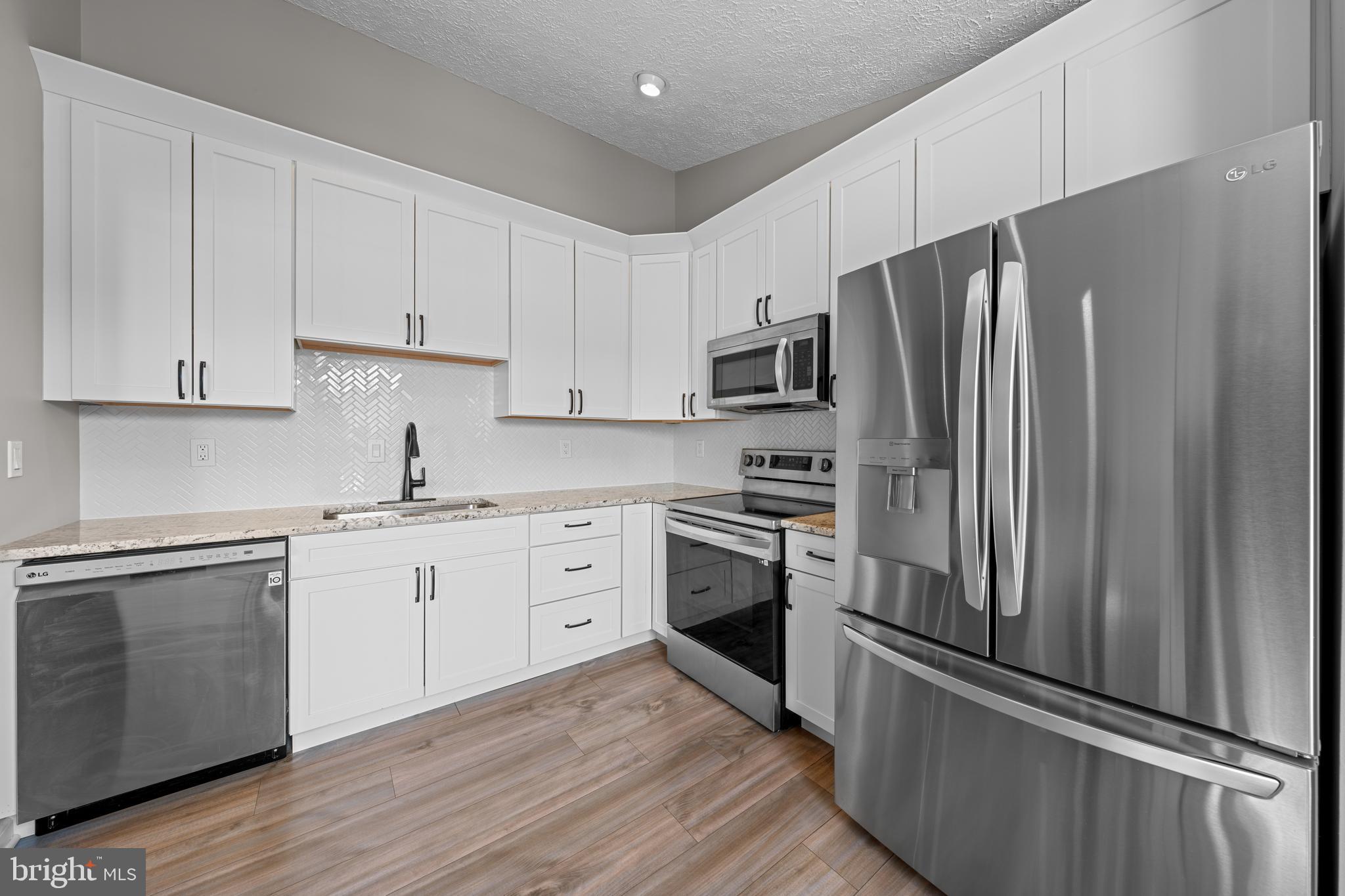 5601 Avonshire Place, Unit M Frederick, MD 21703 - Photo 8 of 27