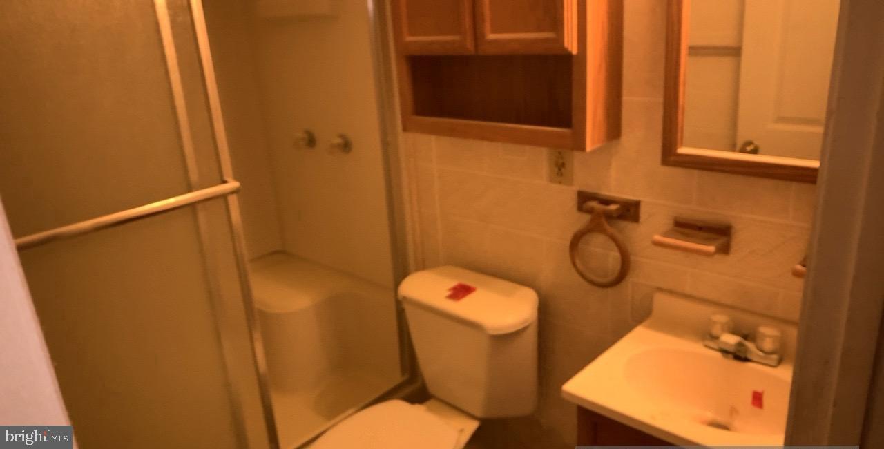 1321 Greyswood Road Odenton, MD 21113 - Photo 13 of 29 Bathroom