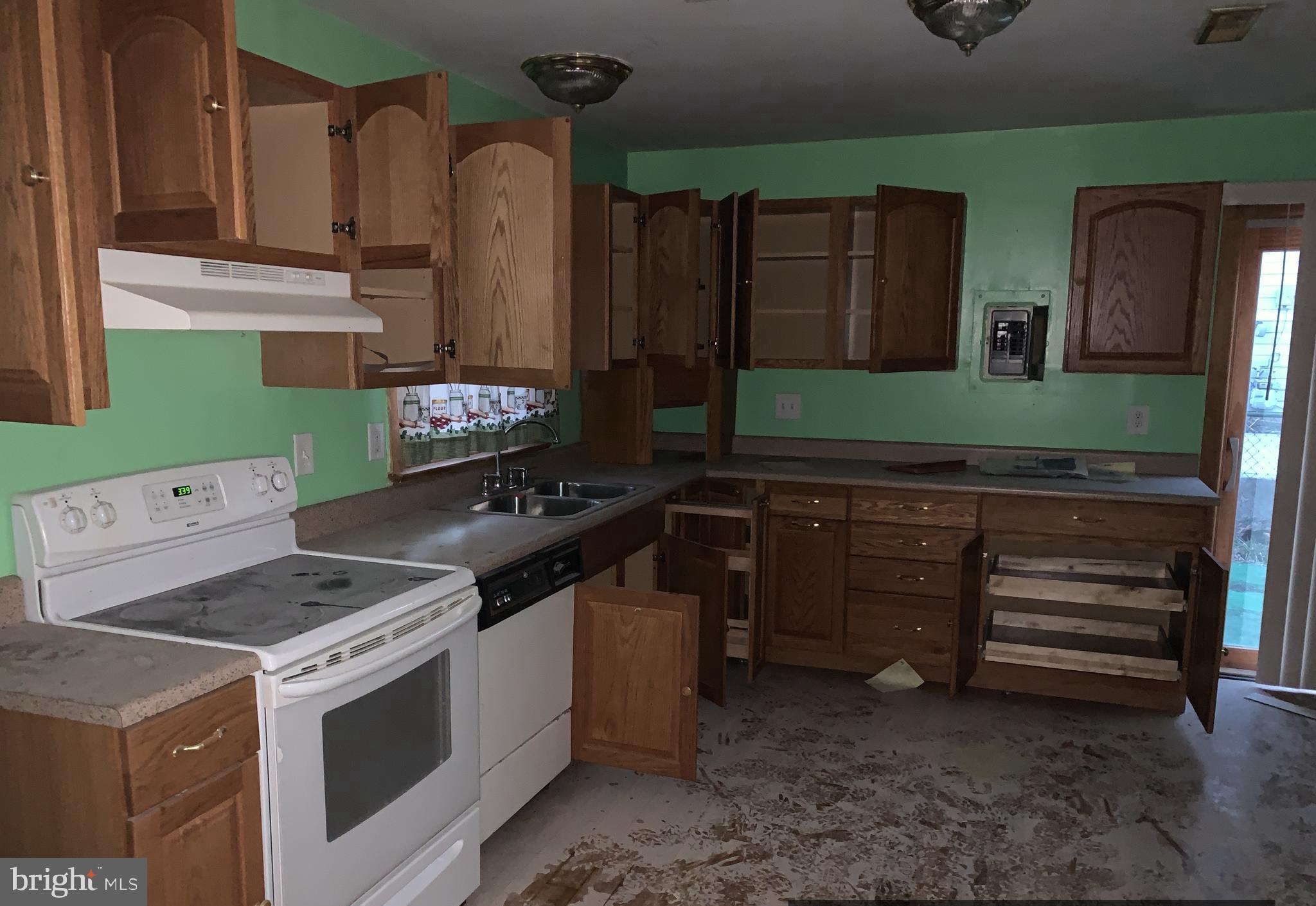 1321 Greyswood Road Odenton, MD 21113 - Photo 15 of 29 Kitchen