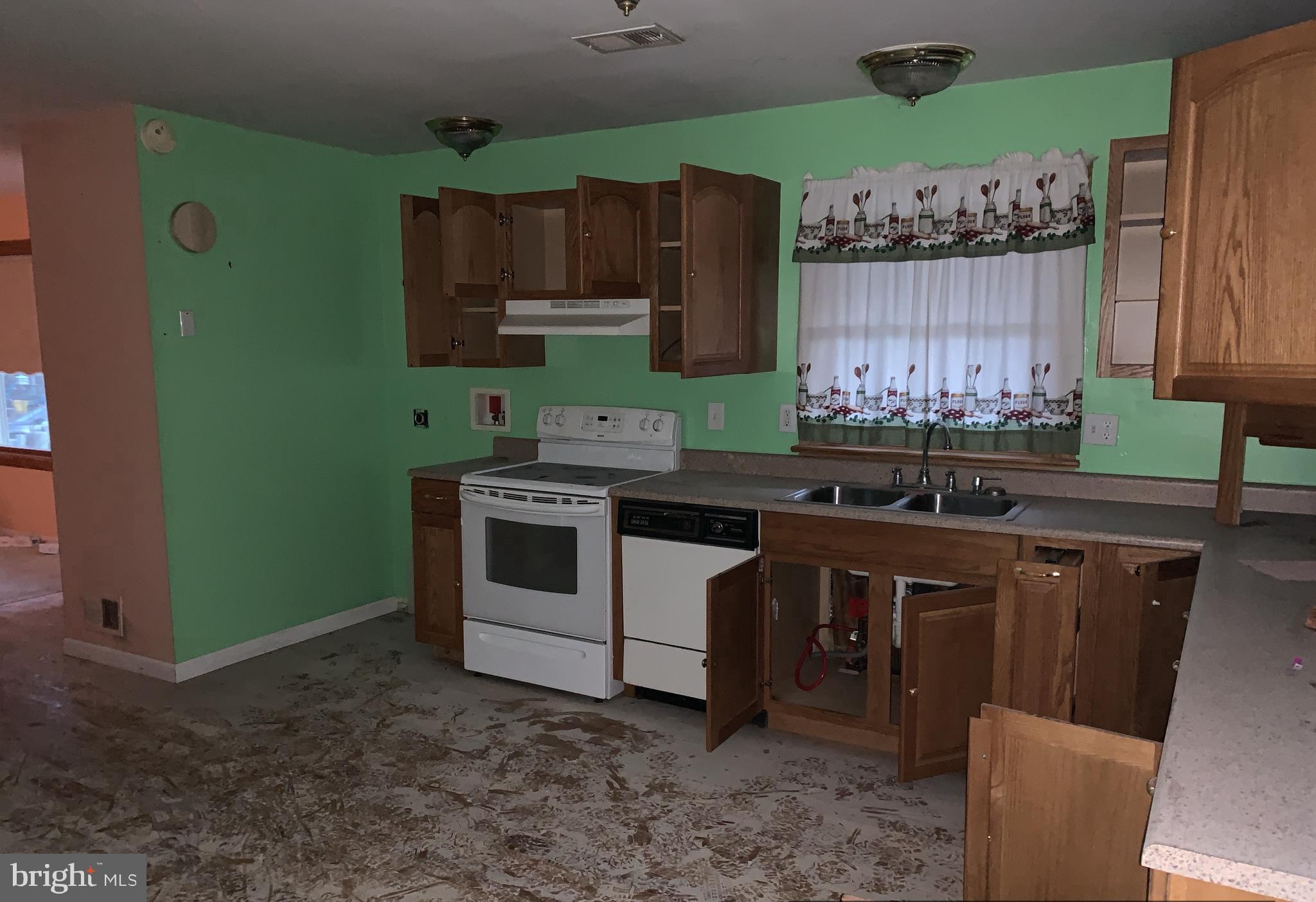 1321 Greyswood Road Odenton, MD 21113 - Photo 16 of 29 Kitchen