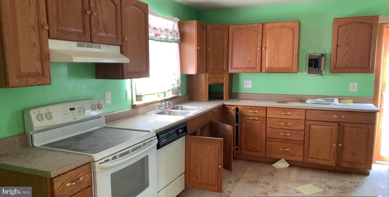 1321 Greyswood Road Odenton, MD 21113 - Photo 17 of 29 Kitchen