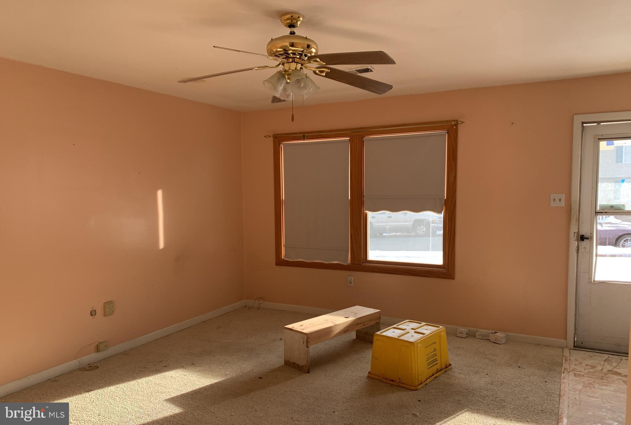 1321 Greyswood Road Odenton, MD 21113 - Photo 3 of 29 Living room