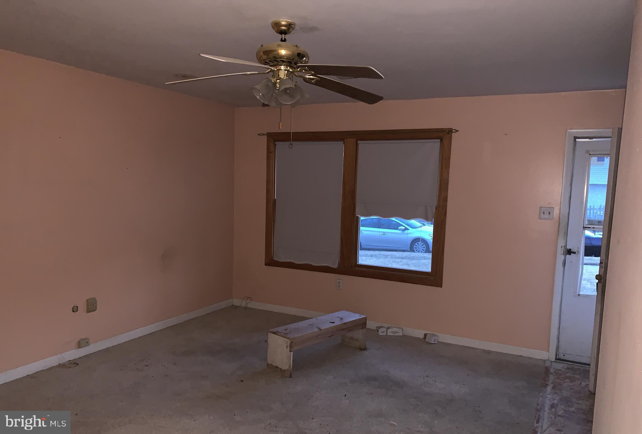 1321 Greyswood Road Odenton, MD 21113 - Photo 5 of 29 Living room