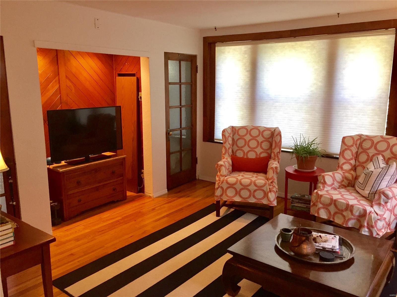 5454 Rosa Avenue St. Louis, MO 63109 - Photo 8 of 13 Gallery Image 8