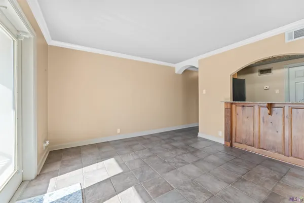 $1,295 | 2045 North 3rd Street, Unit 301, Baton Rouge, LA 70802