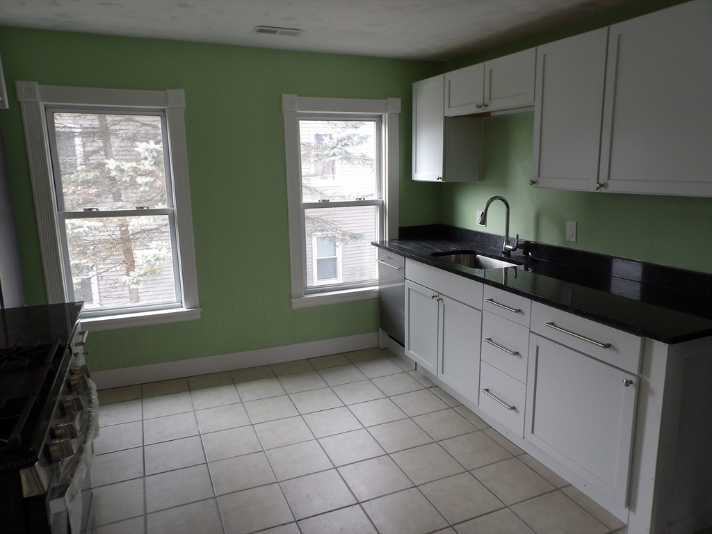 25 Wilson Street, Unit 2 Worcester, MA 01604 - Photo 1 of 1