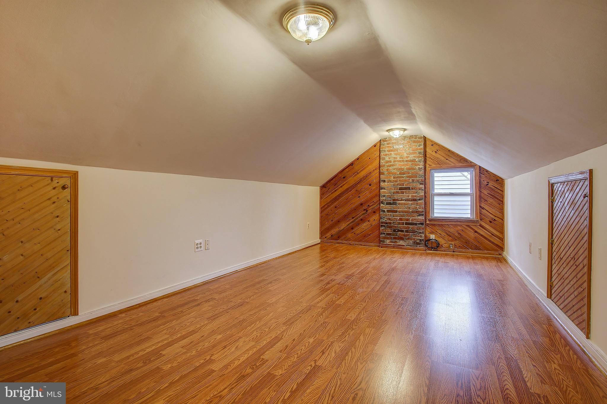 10147 Sutherland Road Silver Spring, MD 20901 - Photo 22 of 28 top floor bedroom