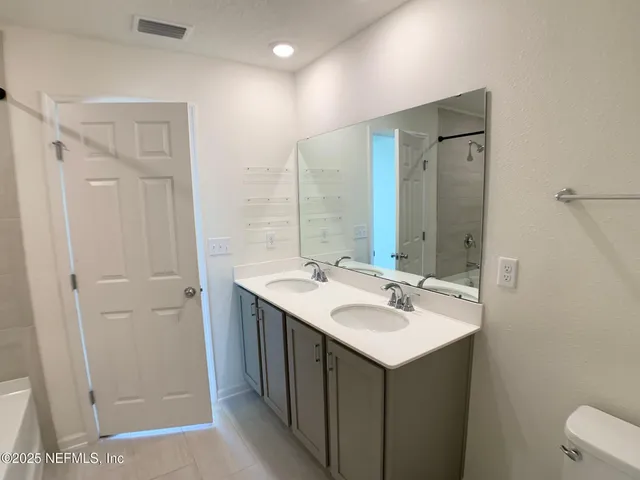 $1,800 | 7948 Rippa Vly Way, Jacksonville, FL 32222