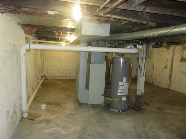 $89,000 | 3942 Myrtle Avenue, Kansas City, MO 64130