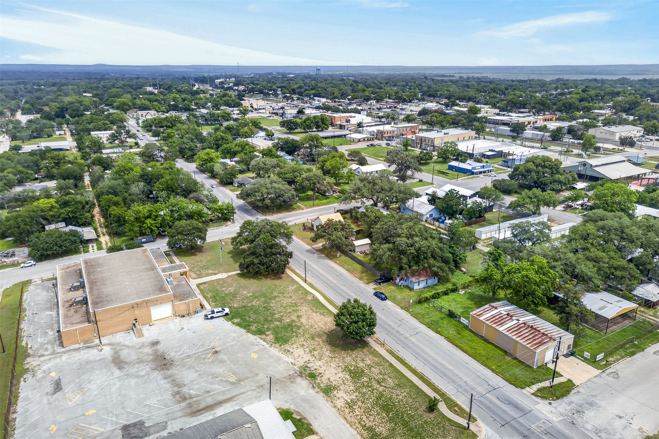 217 Walnut Avenue Luling, TX 78648 - Photo 37 of 38 an aerial view of residential houses with outdoor space