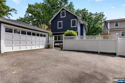 $999,000 | 158 Vreeland Avenue, Rutherford, NJ 07070