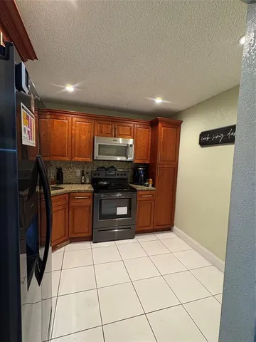 $2,550 | 3350 Northwest 47th Avenue, Unit 3273, Coconut Creek, FL 33063