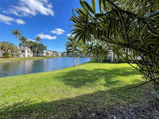 $2,500 | 3350 Northwest 47th Avenue, Unit 3273, Coconut Creek, FL 33063