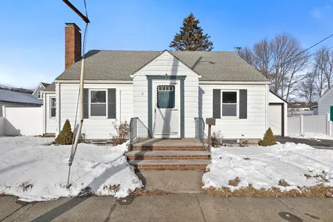 $569,900 | 8 Waitt Avenue, Lynn, MA 01902
