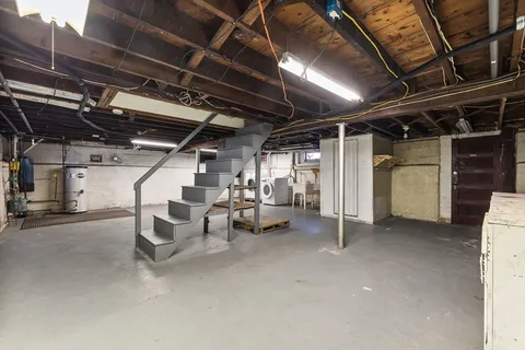 $569,900 | 8 Waitt Avenue, Lynn, MA 01902