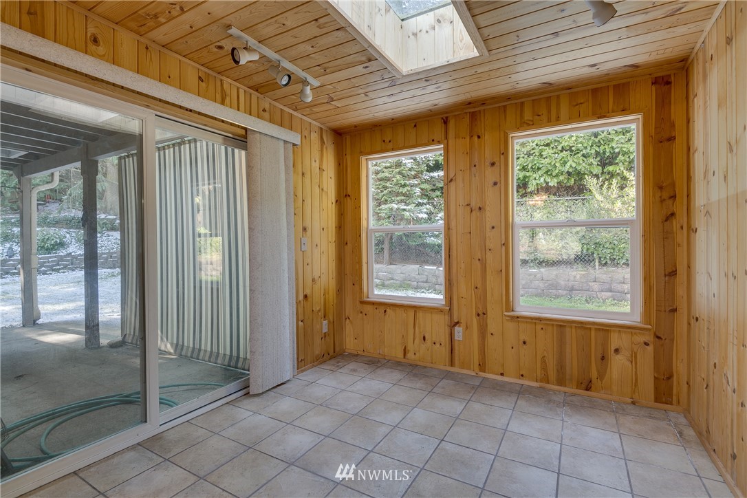 1226 206th Street Southeast Bothell, WA 98012 - Photo 11 of 25
