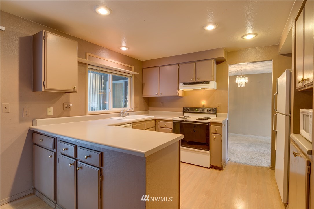 1226 206th Street Southeast Bothell, WA 98012 - Photo 12 of 25