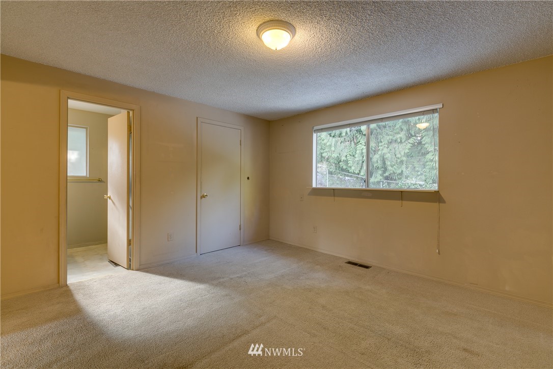 1226 206th Street Southeast Bothell, WA 98012 - Photo 14 of 25