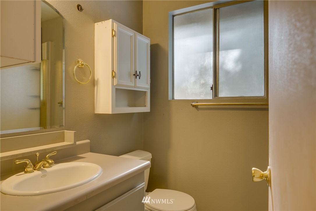 1226 206th Street Southeast Bothell, WA 98012 - Photo 17 of 25