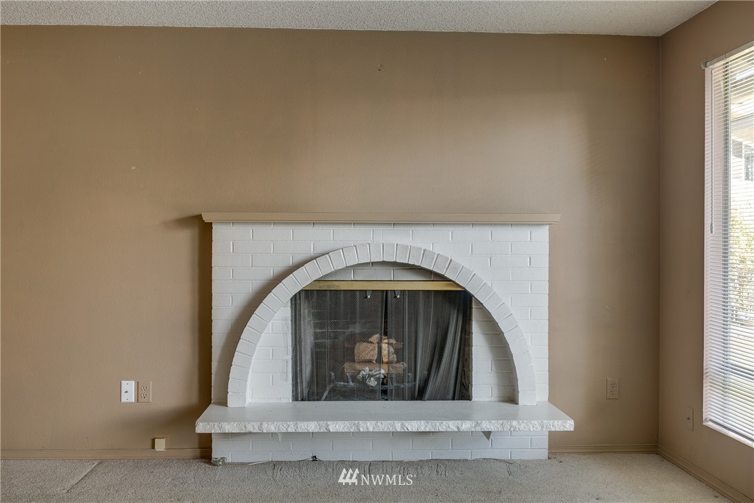 1226 206th Street Southeast Bothell, WA 98012 - Photo 4 of 25