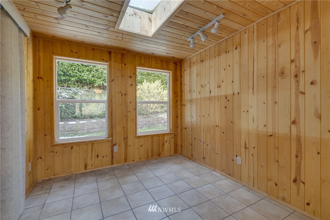 1226 206th Street Southeast Bothell, WA 98012 - Photo 10 of 25