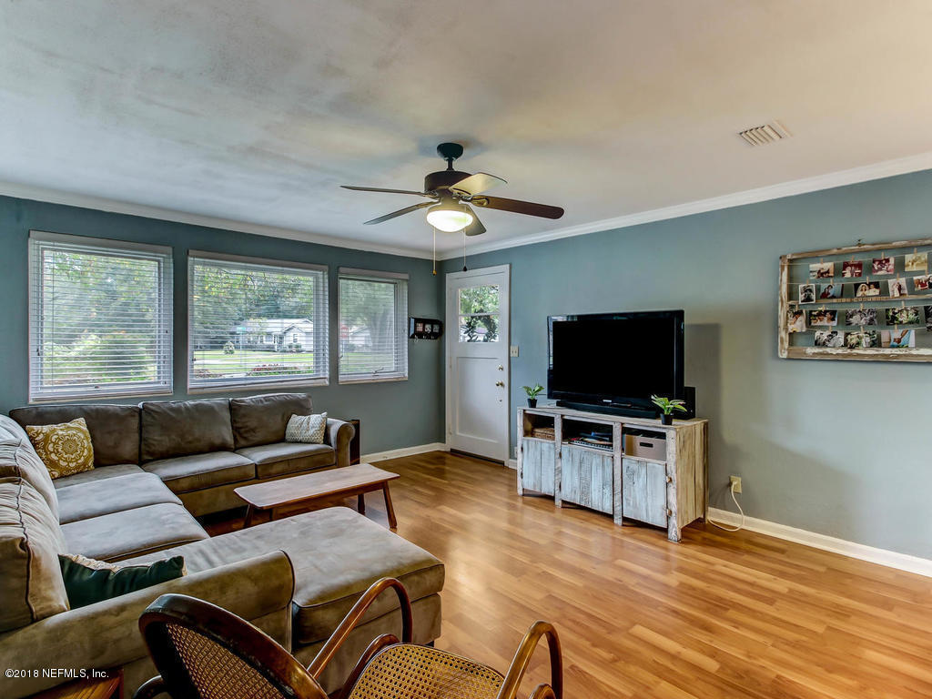 4440 Milam Road Jacksonville, FL 32210 - Photo 13 of 52 4440 Milam Rd Jacksonville FL-013-14-Liv