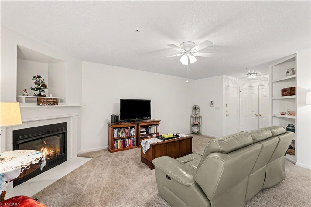 125 James Road High Point, NC 27265 - Photo 5 of 27