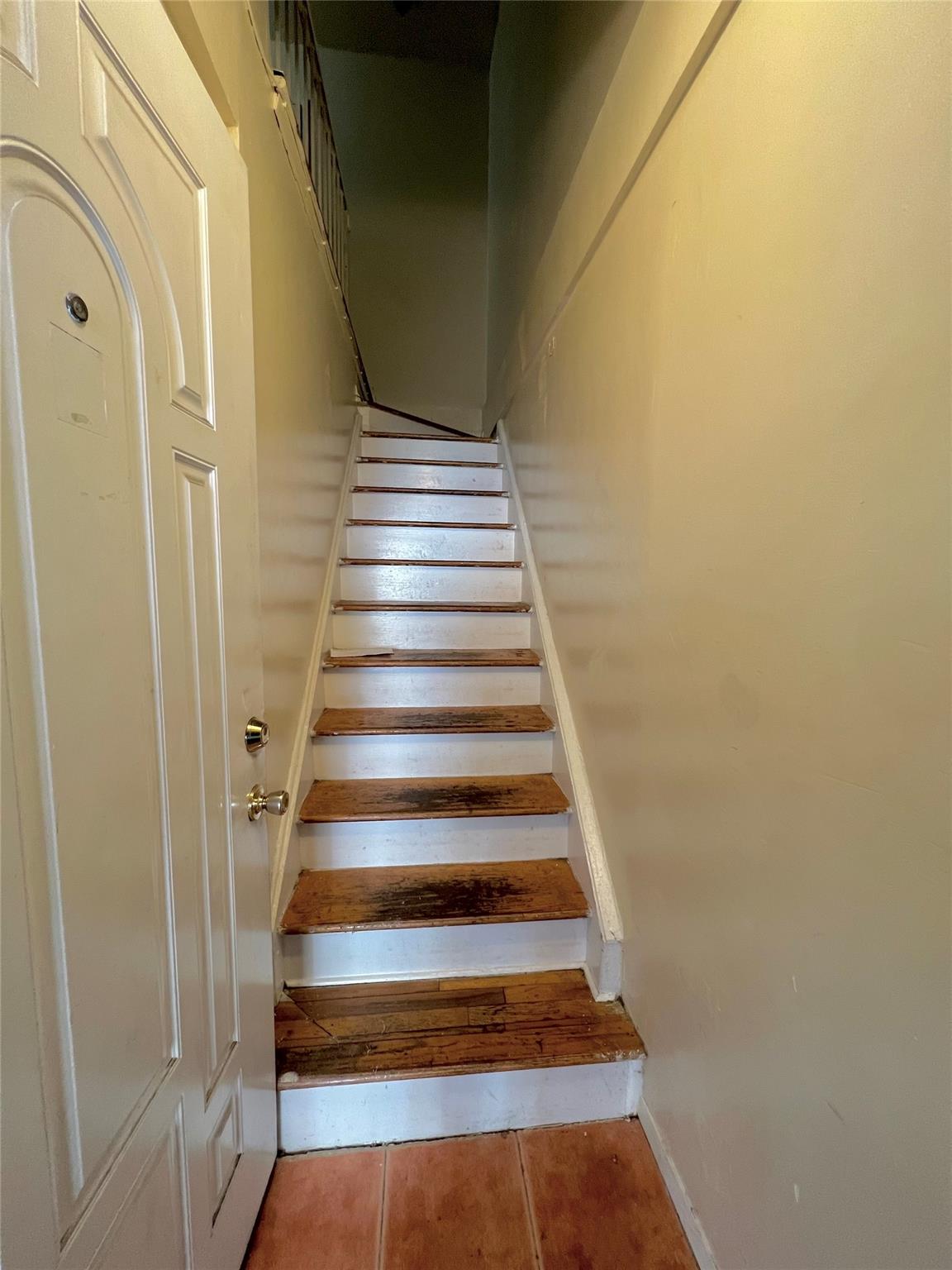 620 East 182nd Street Bronx, NY 10457 - Photo 4 of 9 a view of entryway