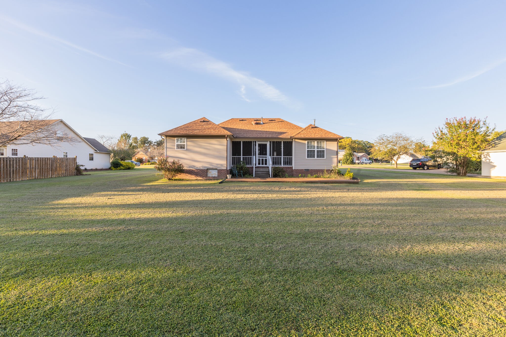 10 Harding Road Leoma, TN 38468 - Photo 26 of 26 a front view of a house with a yard and ocean view