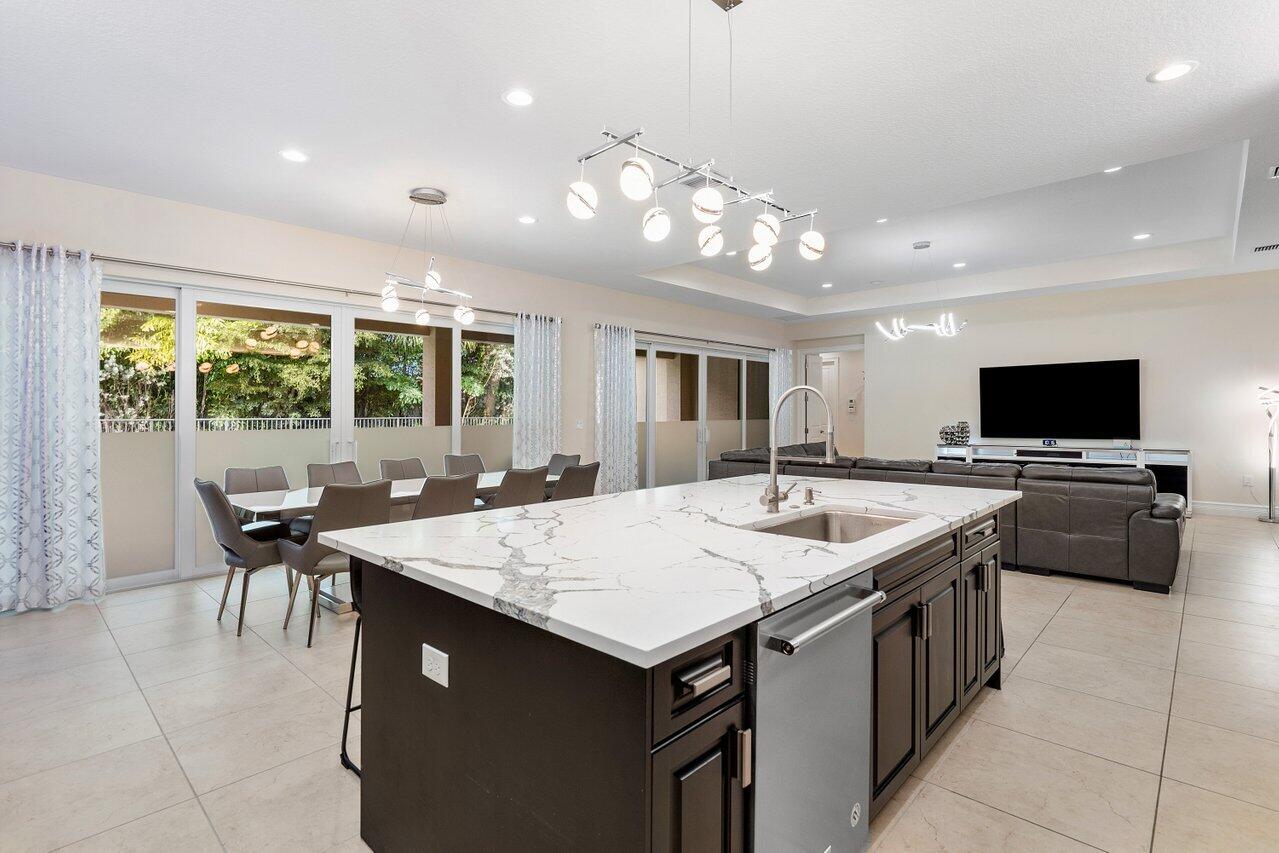 11800 Windy Frst Way Boca Raton, FL 33498 - Photo 12 of 56 Kitchen 5