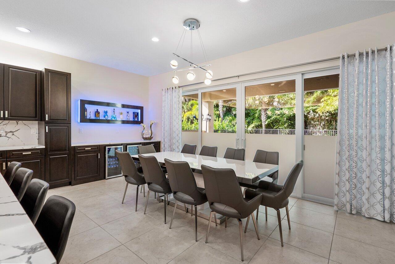 11800 Windy Frst Way Boca Raton, FL 33498 - Photo 15 of 56 Dining and Bar