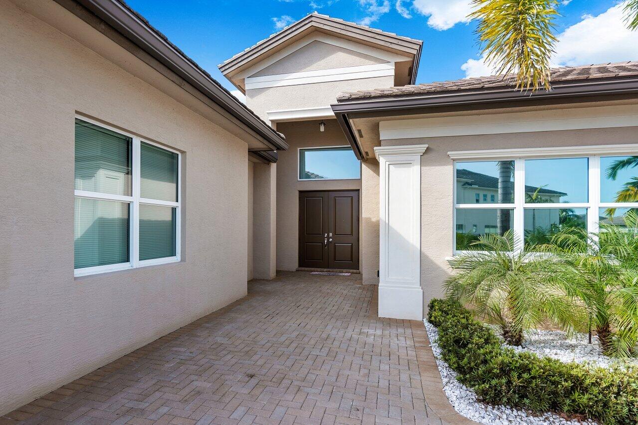 11800 Windy Frst Way Boca Raton, FL 33498 - Photo 3 of 56 Front 3