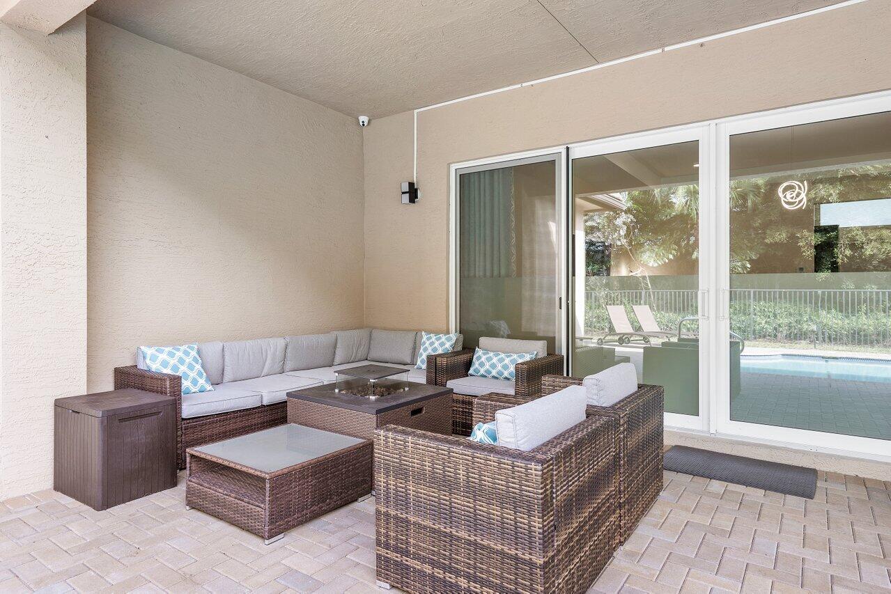 11800 Windy Frst Way Boca Raton, FL 33498 - Photo 34 of 56 backyard