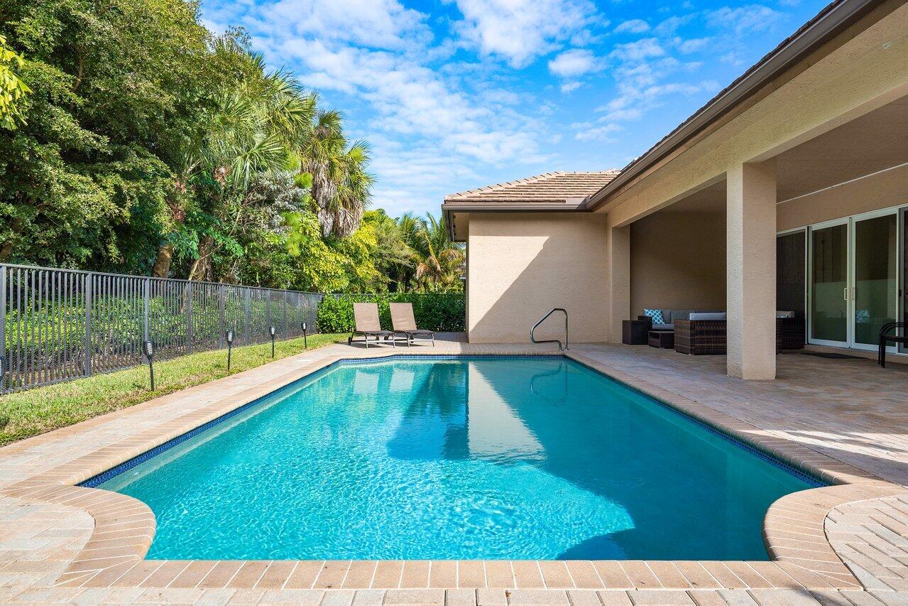 11800 Windy Frst Way Boca Raton, FL 33498 - Photo 38 of 56 Pool