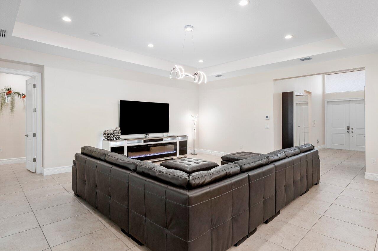 11800 Windy Frst Way Boca Raton, FL 33498 - Photo 7 of 56 Living Room 3
