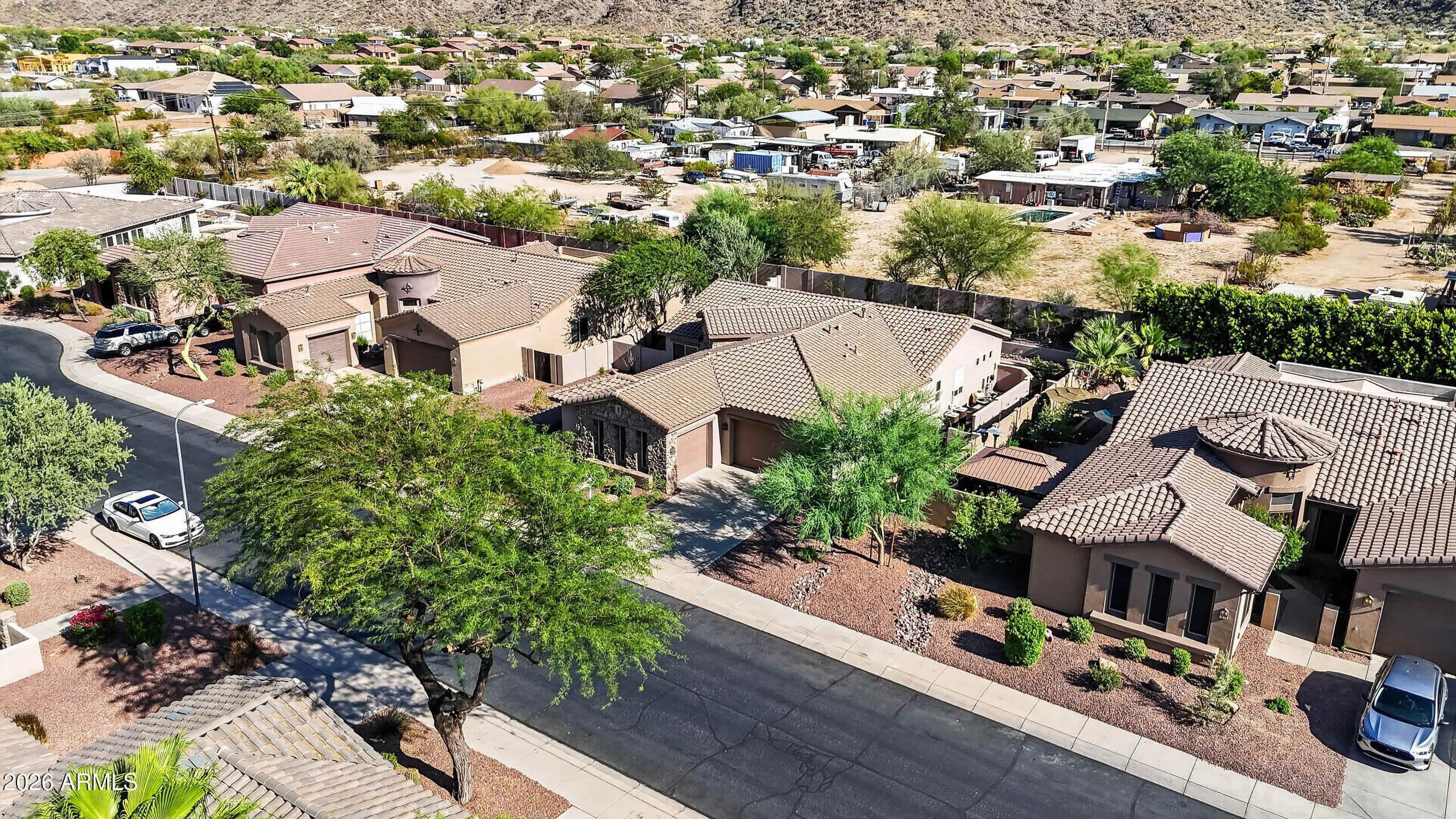 1915 East Latona Road Phoenix, AZ 85042 - Photo 6 of 48