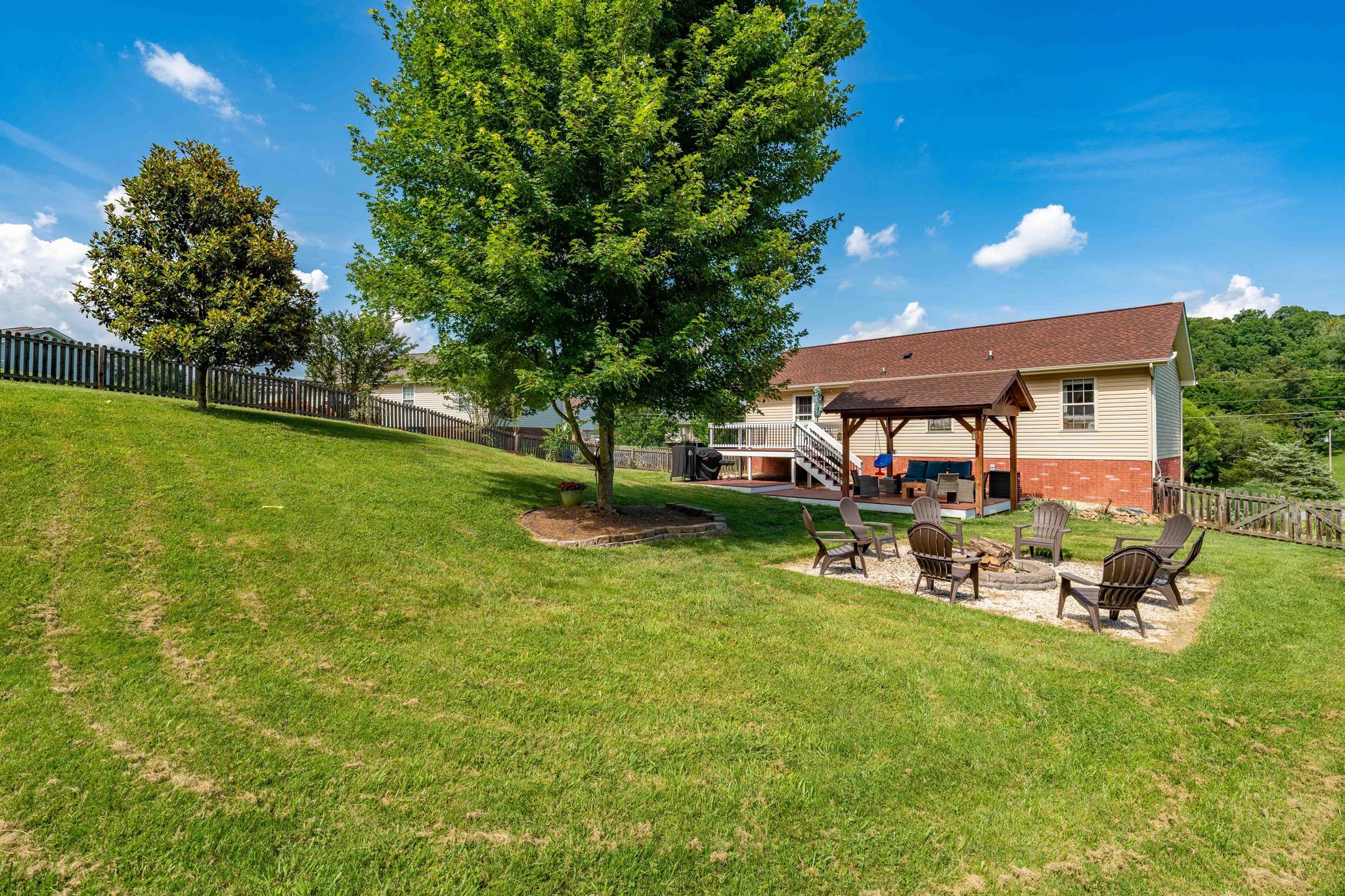 222 Maple Ridge Drive Jonesborough, TN 37659 - Photo 39 of 83 222 Maple Ridge Dr (51 of 97)