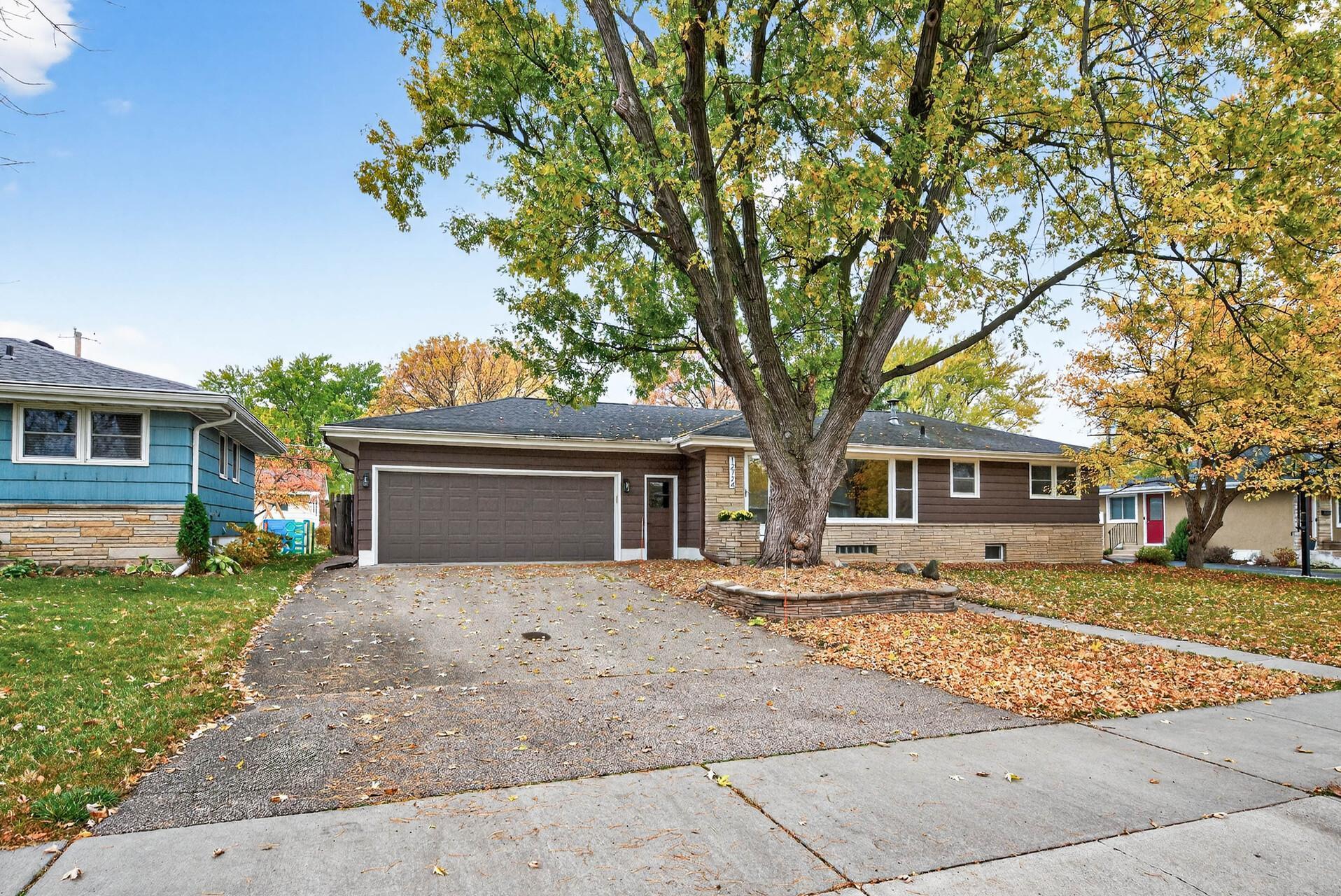 12724 Monterey Avenue South Savage, MN 55378 - Photo 2 of 32